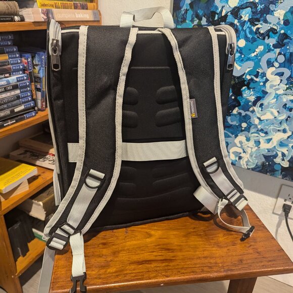 Texsens Innovative Traveler Bubble Backpack Pet Carriers (Black) - Picture 3 of 4